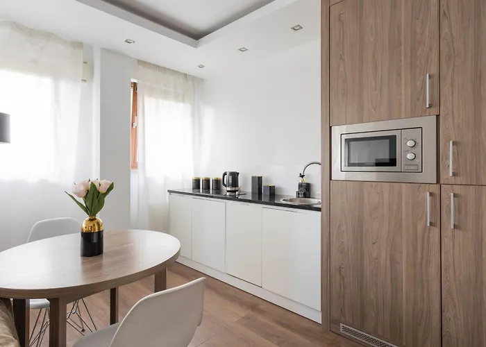 Urban - Great Location - Center - Wronia в *